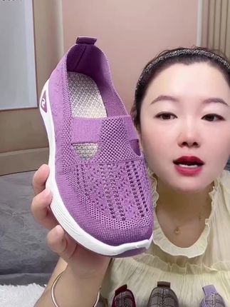 妈妈鞋夏季舒适透气软底中老#妈妈鞋 #透气舒适 #软底软面穿上超舒服 #休闲鞋 年休闲女鞋平底镂空网面#老北京布鞋 女