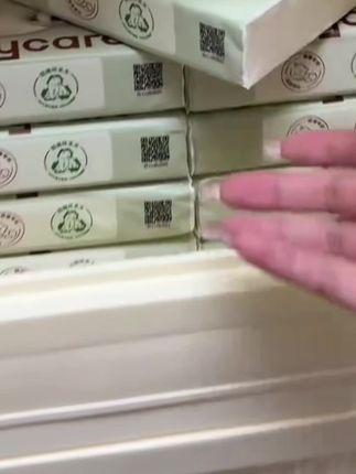 趁活动囤了3提24包#Babycare 新升级的小熊云柔巾!每包80抽的,真的很划算!关键纸特别软,很适合宝宝娇嫩的肌肤!#孕期囤货 #母婴好物 #超便宜超划算#云柔巾 @DOU+小助手 @DOU+好生意