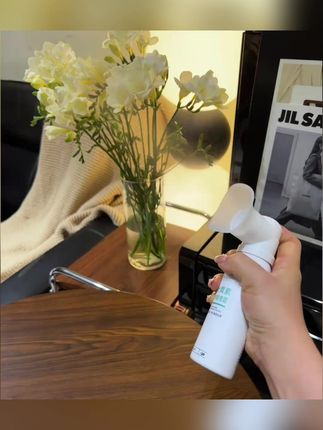 经常对着手机屏幕,我得洗一下眼睛休息休息才行!这个叶黄素的洗护眼睛的喷雾很是方便! #叶黄素护眼液 #水润护眼喷雾 #护眼喷雾 #洗眼液 #洗眼液推荐