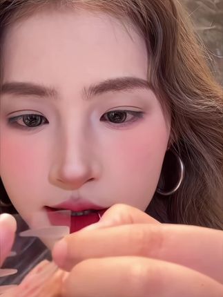 强烈建议所有单眼皮肿眼泡内双的姐妹快试试这个#双眼皮贴 ~你会回来感谢我的!#内双肿眼泡 #眼妆 #美妆百万新星计划 #动动手就贴出双眼皮