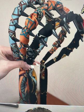 一份价钱一分货姐妹们,这样对比你们就知道这款货的质量区别在哪里了,#飘带发箍的戴法 #飘带发箍 #质量对比