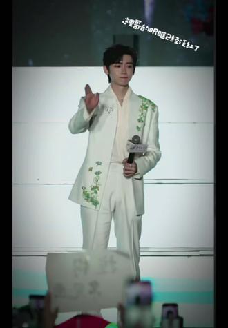 卿我们会永远爱你的~#李卿#清明上河图#我担天下第一 #dou上热门抖音小助手