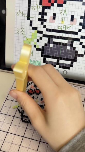 拼豆日记📓(30/100)
熊猫🐼Kitty
#拼豆 #沉浸式 #hellokitty #hellokitty拼豆