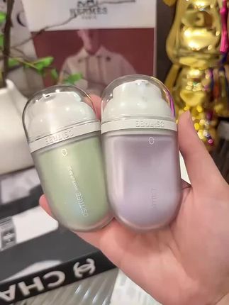 天啦! 这真的不是魔法嘛?柳丝木这个变色隔离霜 好用到不想用粉底液了 ! 它能根据自身肤色 变成自己合适的颜色, 上妆服帖自然 不假白 早上出门就用它可以了#柳丝木隔离霜 #持妆不假面 #无暇底妆 #防水防汗不脱妆 #新年拍出超好运