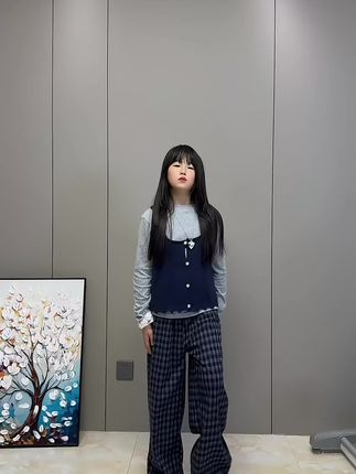 省心搭配时髦三件套,轻松解锁秋季穿搭,上身高级感满满,面料软糯亲肤,而且还是亲子款,价格超便宜#秋季穿搭 #韩系穿搭#超便宜超划算#高品质童装#女童穿搭