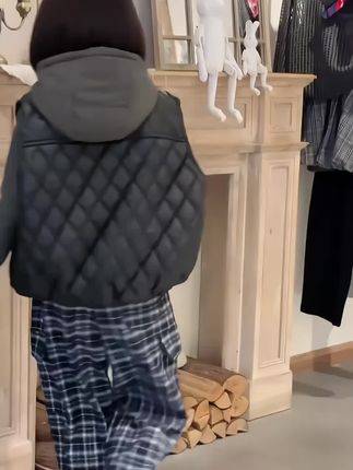 #我要上热门 女童皮夹克秋冬加绒儿童阔腿裤大童女孩韩版潮酷马甲格子裤三件套#女童穿搭#潮酷穿搭#三件套穿搭#谁穿谁好看