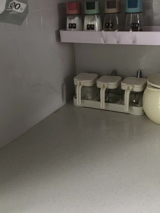 我已经好多年没用保鲜膜了、 换成了壁挂式的保鲜膜套、随用随取、吃不完的水果直接一套就放冰箱、实用方便#实用好物 #居家好物 #好物推荐🔥 #厨房好物 #创作灵感
