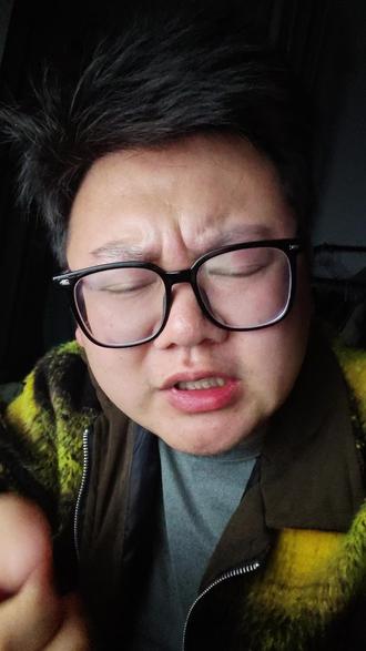 真我手机停止新机研发?不要啊,真我的性价比这么高千万别这样#手机推荐 #性价比手机 #真我手机停止研发 #真我手机