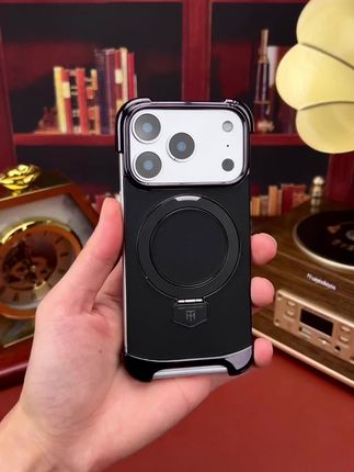 适用于#iPhone17pro 高档细腻皮革 磁吸金属支架 无边框散热手机壳 还原裸机质感!#苹果手机壳 #3c好物推荐 #磁吸手机壳#手机壳