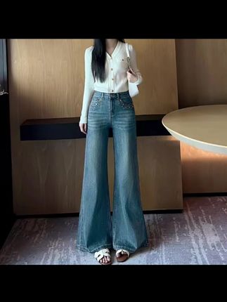 烫钻不贴腿微喇叭牛仔小个子女2025早秋新款高腰宽松喇叭裤设计感#女装穿搭 #早秋裤子 #显瘦显高显腿长 #女神必备 #裤子推荐