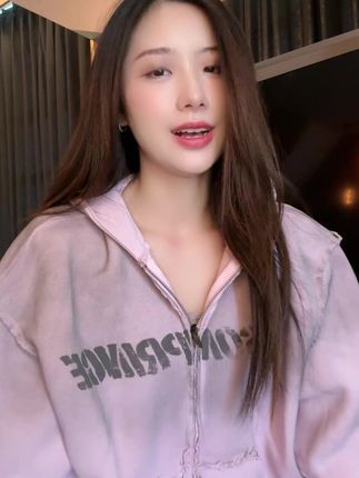 男装美式渐变字母印花磨边拉链连帽卫衣#慵懒风穿搭 #时尚单品 #品质男装#高级感穿搭#穿出高级感