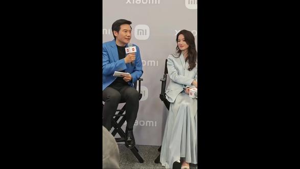 车企CEO亲自下场陪你提车?这波操作,比请十个代言人都狠#买车哪些事 #舒淇 #代言人 #新能源汽车 #深蓝汽车