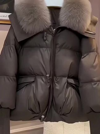 大毛领棉服#外套穿搭 #新款穿搭 #谁穿谁好看 #秋冬穿搭 #保暖穿搭