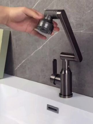 枪灰色可旋转水龙头,冷热随心,全钢耐用! #全钢水龙头 #机械臂水龙头 #阳台洗漱龙头 #阳台卫生间龙头 #枪灰色龙头