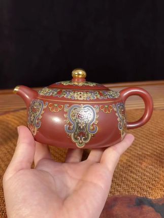 茶壶说:倒空自己,才能装进新的快乐。#紫砂壶 #茶具好物推荐 #茶器美学