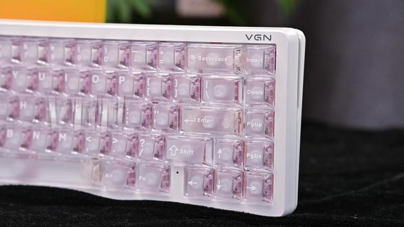 2026新年第一帅!VGN霓虹68超竞版来袭! #外设 #VGN霓虹68键盘 #VGN #键盘 #转场 @抖音小助手 @@DOU+上热门 @DOU+小助手