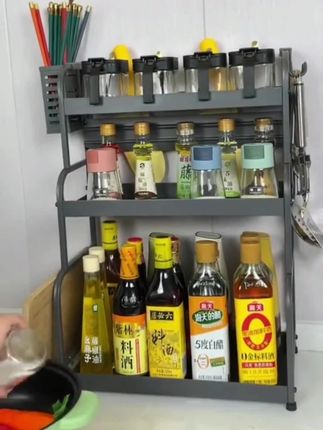 这个厨房调料置物架,不仅可以收纳调料罐,还能放筷子刀具菜板#厨房置物架#置物架#厨房好物