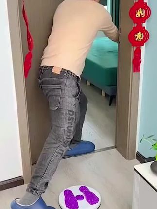 扭腰盘家用健身器材扭腰转盘收腹健腹扭腰机健身旋转盘#居家锻炼 #每天坚持锻炼 #变美变瘦变好看 #一起来锻炼 #好身材练起来