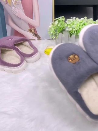 红豆毛绒拖鞋女士男款室内家居防滑家用2025新款秋冬季加绒情 #居家拖鞋 #软底软面穿上超舒服 #秋冬新款#毛绒拖鞋#男女同款