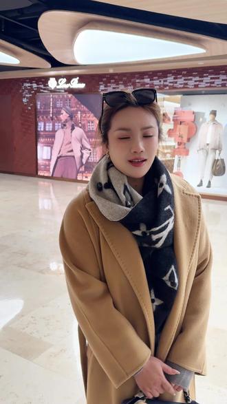 LORO PIANA属于什么档次的品牌?#二奢清姐 #二手奢侈品 #大牌包包 #loropiana #老钱风