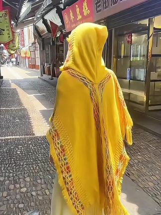 森女系连帽披肩波西米亚流苏针织衫新疆草原旅行民族风开衫百搭#民族风 #民族风披肩 #披肩 #度假披肩 #谁穿谁好看