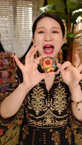 L 一按就回弹,一拉就量,好的好方便,收起来也很不错 2米测量三围维度尺健身尺腰围尺量臂围胸围软皮尺两面英寸里面皮#在抖音入手的好东西#随时随地标记一下 #一代人有一代人的年货要囤#软尺 #卷尺