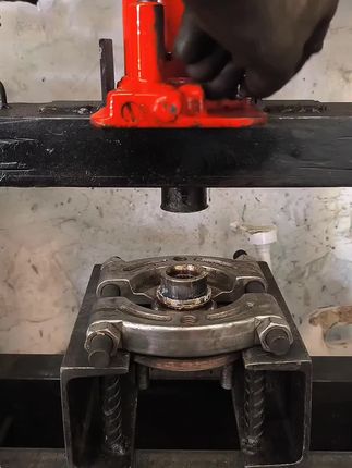 卡盘拉马还可以这样用 #五金工具 #实用工具 #卡盘拉马