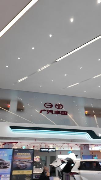 新年新配置,直接带来全新的性价比#广汽丰田 #威兰达 #13万级威兰达AIR版上市