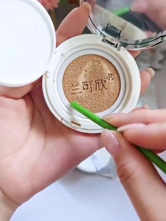 19.9拍1发2的气垫居然这么出奇的好用!真的真的可以一试,什么年龄段都能用,真的好用#兰可欣气垫 #气垫 #底妆 #持妆不假面 #仙女必备