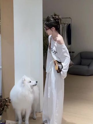 夏日必备!女生潮流一字肩防晒衣,薄款印花超吸睛 #防晒上衣 #女生防晒衣 #女生防晒上衣 #潮流上衣 #一字肩防晒衣