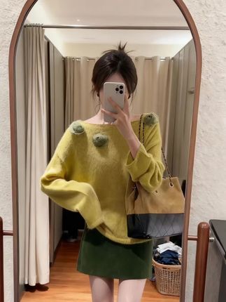 #早秋冷冽又随性的气质穿搭 #琥珀系拉抽屉变装 #秋季微胖穿搭测评 #通勤穿搭如何摆脱土气感 #活力感满满的多巴胺变装