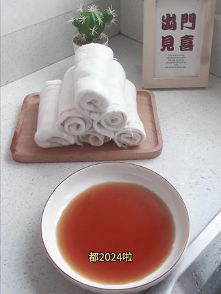 这款彩虹抹布非常适合厨房使用,可以用来擦拭碗碟、灶台等,让你的厨房更加干净整洁。#好物推荐🔥  #抹布  #生活好帮手  #抹布推荐  #厨房好物