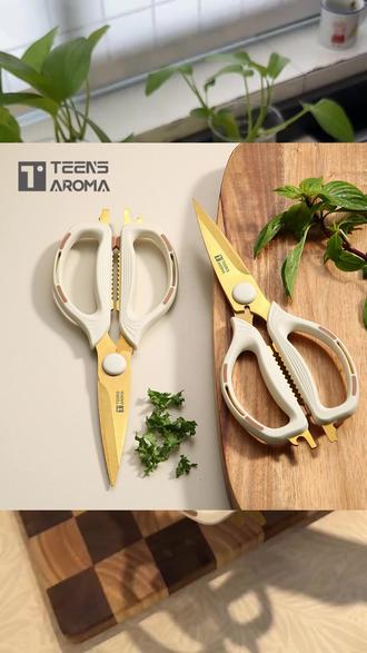 多功能厨房剪刀,剪鱼骨鸡骨超省力!
#食材处理 #多功能剪刀推荐 #家用辅食剪 #不锈钢镀钛剪刀 #家用省力剪