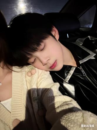 靠肩膀的爱豆ai指令 靠肩膀的爱豆ai指令 靠肩膀的爱豆ai指令教程 #ai合照 #豆包ai #豆包P图已经nextlevel了 靠在肩膀上睡着了ai指令 靠肩膀的爱豆ai 爱豆靠在肩膀上ai合照 靠肩膀拍照爱豆ai 靠肩膀的爱豆 ai靠肩膀指令 靠肩ai指令 母女一键生成ai合照指令