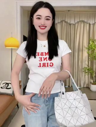 XVRV【夏上新】2025新款圆领运动印花T恤女夏透气简约休闲百搭短袖#好物分享#物有所值 #爆款推荐