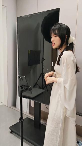 小米直播大屏,专为直播场景打造,支持 90 度横竖屏一键切换,带货竖屏、观影横屏都适配#直播 #小米电视 #好物推荐