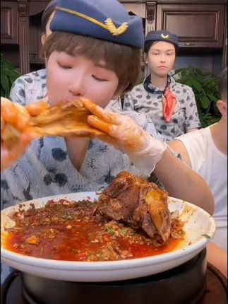 #黄焖调味酱#妈呀太香了 #太好吃了 做出来的菜美味可口,其它调料都不用放了,吃起来又香又好吃