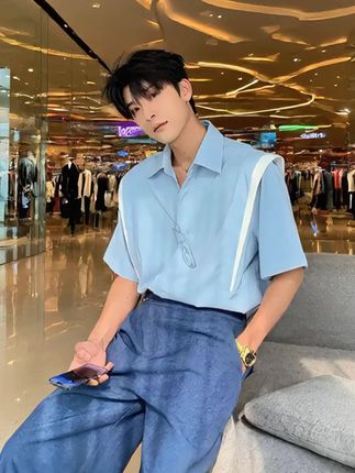 一轩轩轩【查特勒色调】夏季设计感拼接色休闲百搭男短袖衬衫25 #即梦AI  #高级感穿搭 #时尚穿搭 #高级的美一定是独立与优雅 #时尚百万新星计划