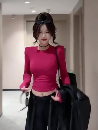 #高级感穿搭 #穿搭小心机 #时髦穿搭 #显瘦搭配 #百搭显瘦小圆领上衣