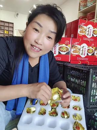 #高邮鸭蛋,传统古法腌制烤鸭蛋,香,油多#方言 #高邮湖