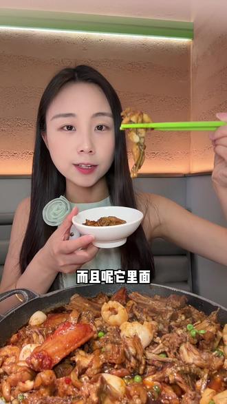 蛙喔新上的这个新品荔枝可乐鸡翅排骨蛙真的太好吃了!!马上520了赶紧来试试吧#蛙喔牛蛙 #荔枝可乐鸡翅排骨蛙 #早荔枝尝鲜季 #陪伴是美食打卡 #甜蜜烟火气