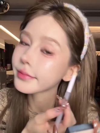 普通人化妆最有效的一步,能让脸部变立体的有效化妆 #新手化妆教程 #哑光高光 #修容教程 #木柯诗修容 #美妆