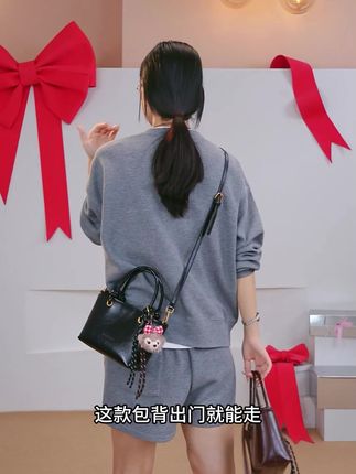 新款2025春季氛围感小包包时尚手提包水桶包复古洋气通勤斜挎包#美包分享 #百搭包包 #包包控 #出门必备 #单肩包
