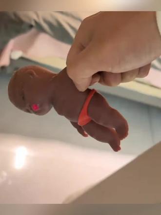 掌心娜塔莎玩偶捏捏小黑乐解压玩具黑娃娃丑萌慢回弹自娱神器公仔#捏捏乐 #娜塔莎 #玩个很新的东西#好物推荐