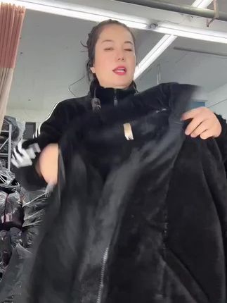 冬天不再冷!情侣一起暖暖过冬 情侣装7个尺码,为北方的老表量身打造,这个冬天一定要给自己安排一套这样的衣服!包邮到家 还有运费险!!!可以放心入哦~#冬季必备 #情侣装 #睡衣家居服 #保暖又好看 #拿捏秋冬叠穿公式