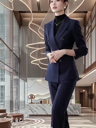 春秋磨毛职业西装套装喇叭裤西服套装 #胡兵伦敦大秀上演英伦老钱风 #当你坚持姐很贵的穿搭理念 #戚薇琥珀流光秋日氛围感 #舒畅的入秋穿搭都是琥珀系 #这个秋天被琥珀系治愈了 @DOU+上热门 @抖加🔥上热门🔥dou+🔥热点宝 @上热门🔥🔥🔥