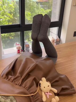 女儿秋天爱穿美美的小裙子,#儿童打底袜 别忘了给她准备两条,高品质#不起球不勾丝 弹力大#胖瘦都能穿 阳光棉的穿上软软乎乎的可太舒服了!!!
