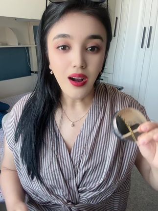 #抖音让我上一下热门