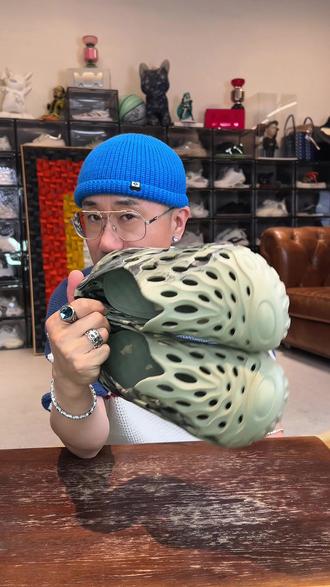毒液2.0TMERRELL迈乐户外情侣洞洞鞋溯溪涉水休闲鞋 #迈乐 #迈乐溯溪鞋 #迈乐毒液 #毒液洞洞鞋 #溯溪鞋
