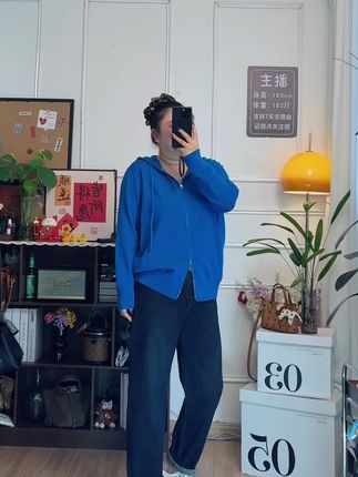 淡淡的,顺顺的#秋季新款 #大码女装 #哈伦裤女